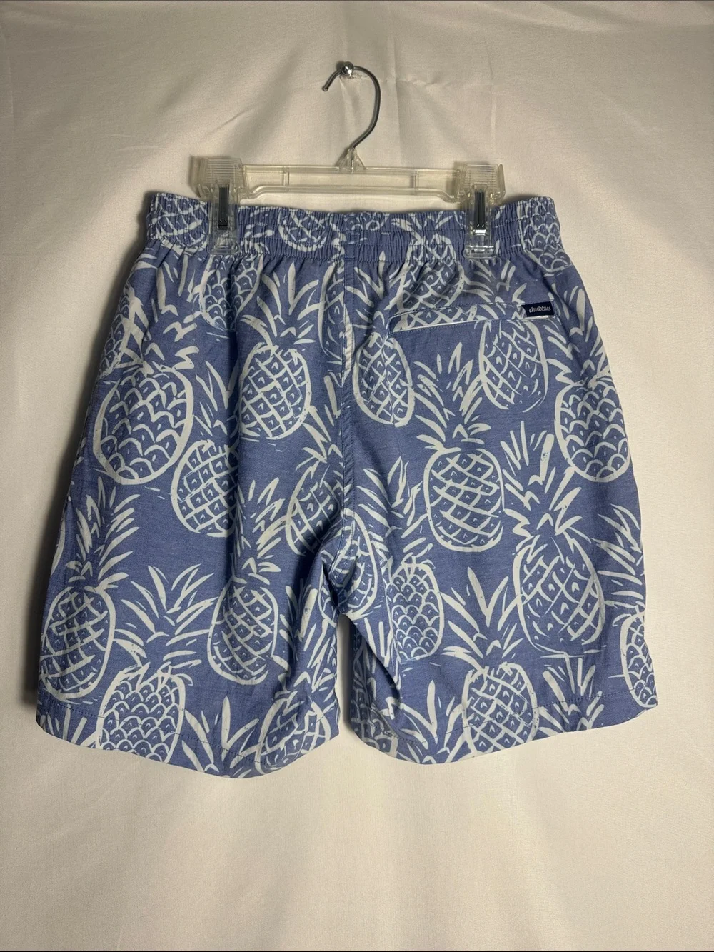 Chubbies Men's Blue Pineapple-Print Swim Trunks Size Small